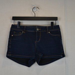 BLUE SPICE DEMIN JEANS SHORT SIZE 5 TEENS/LADIES  outdoor,5 pockets